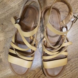 TOMS Women's Tan Sandals